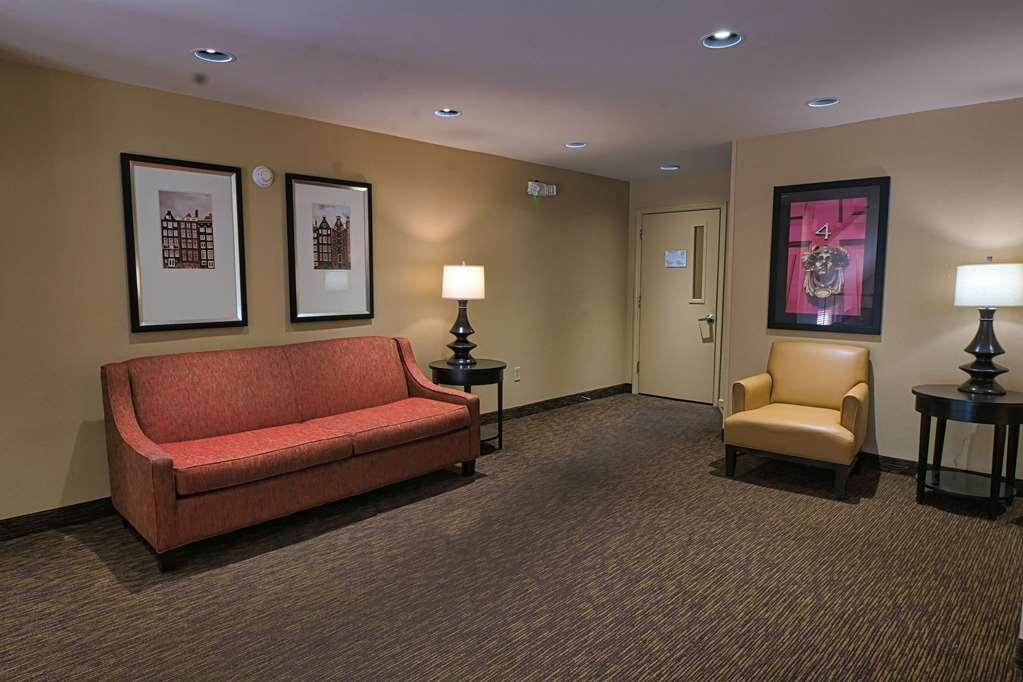 Suburban Studios Louisville East المظهر الداخلي الصورة