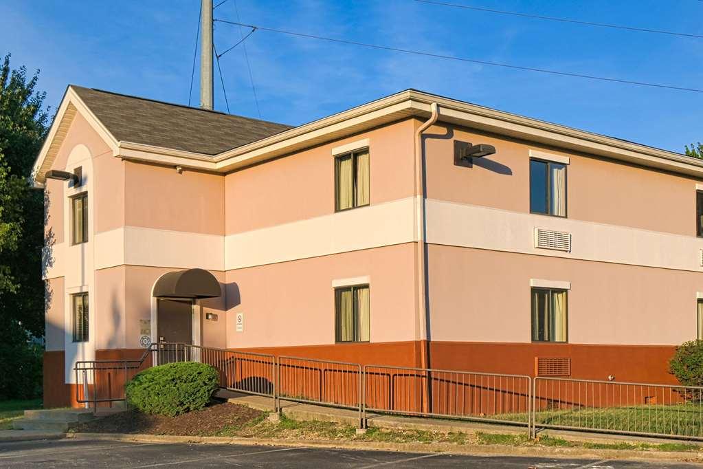Suburban Studios Louisville East المظهر الخارجي الصورة