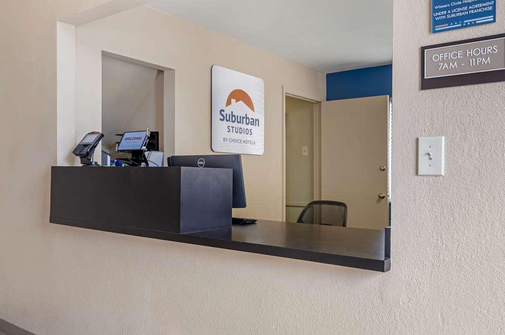 Suburban Studios Louisville East المظهر الداخلي الصورة