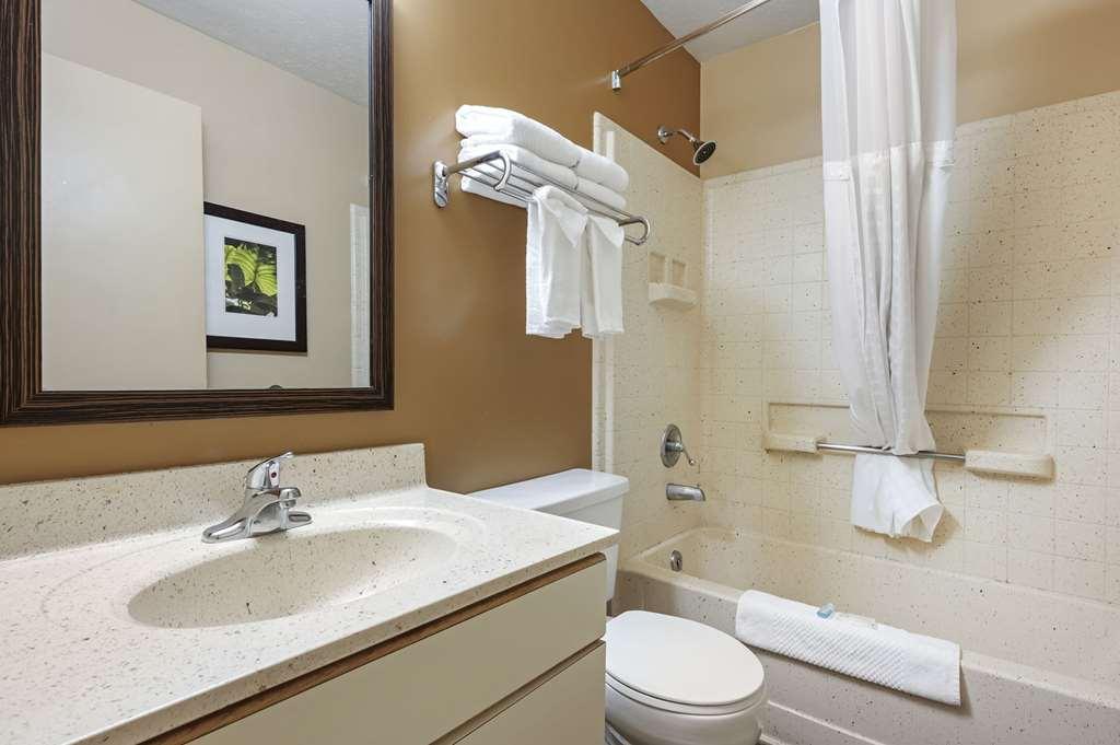 Suburban Studios Louisville East الغرفة الصورة